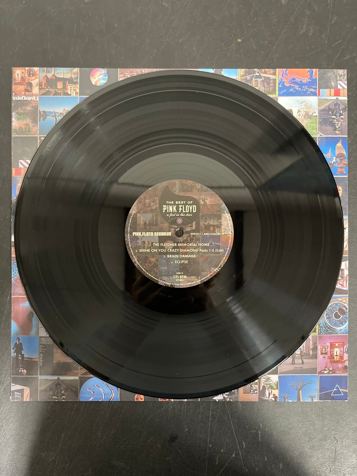 VINYL_2D - Pink Floyd - A Foot in the Door LE Remastered 180gm Black Vinyl USED NOT TESTED