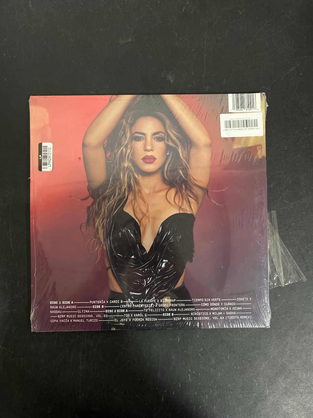 BACK - Shakira - Las Mujeres Ya No Lloran LE Red Vinyl USED NOT TESTED