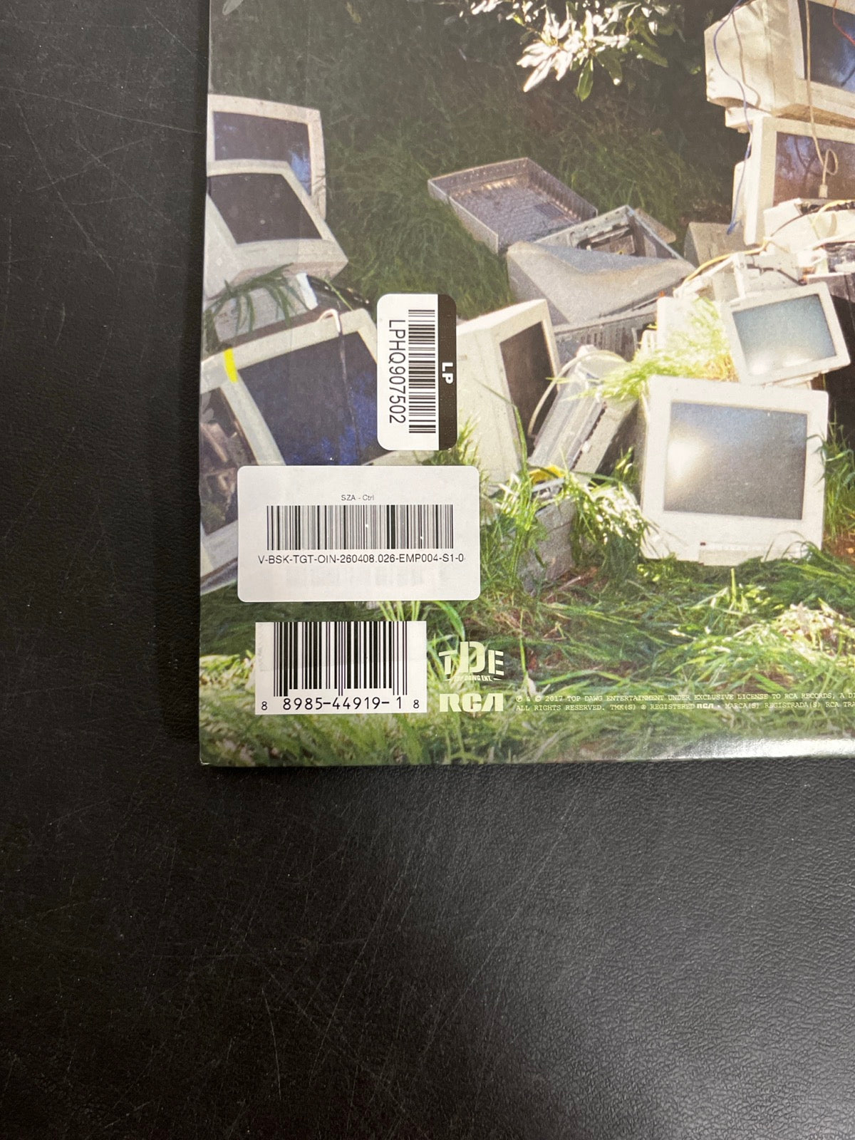 BACK_BL - SZA - Ctrl LE Translucent Green Vinyl USED NOT TESTED