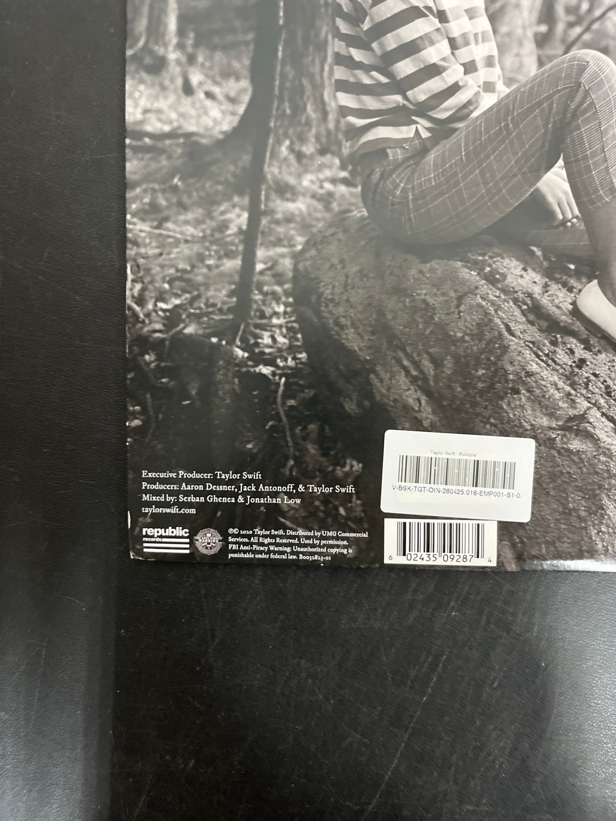 BACK_BL - Taylor Swift - Folklore LE Red Etched Vinyl USED NOT TESTED