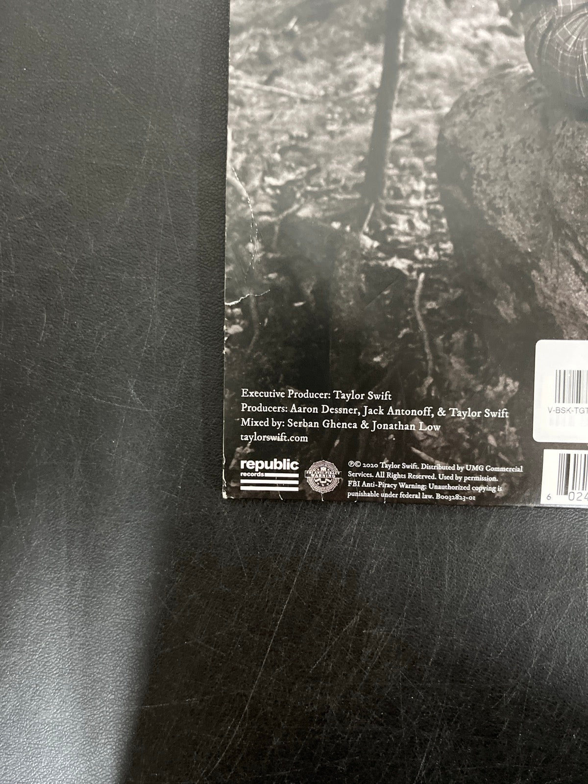 BACK_BL - Taylor Swift - Folklore LE Red Etched Vinyl USED NOT TESTED