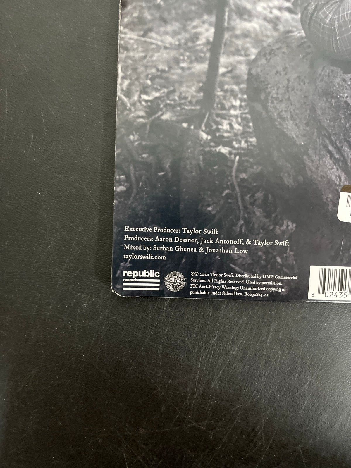 BACK_BL - Taylor Swift - Folklore LE Red Etched Vinyl USED NOT TESTED