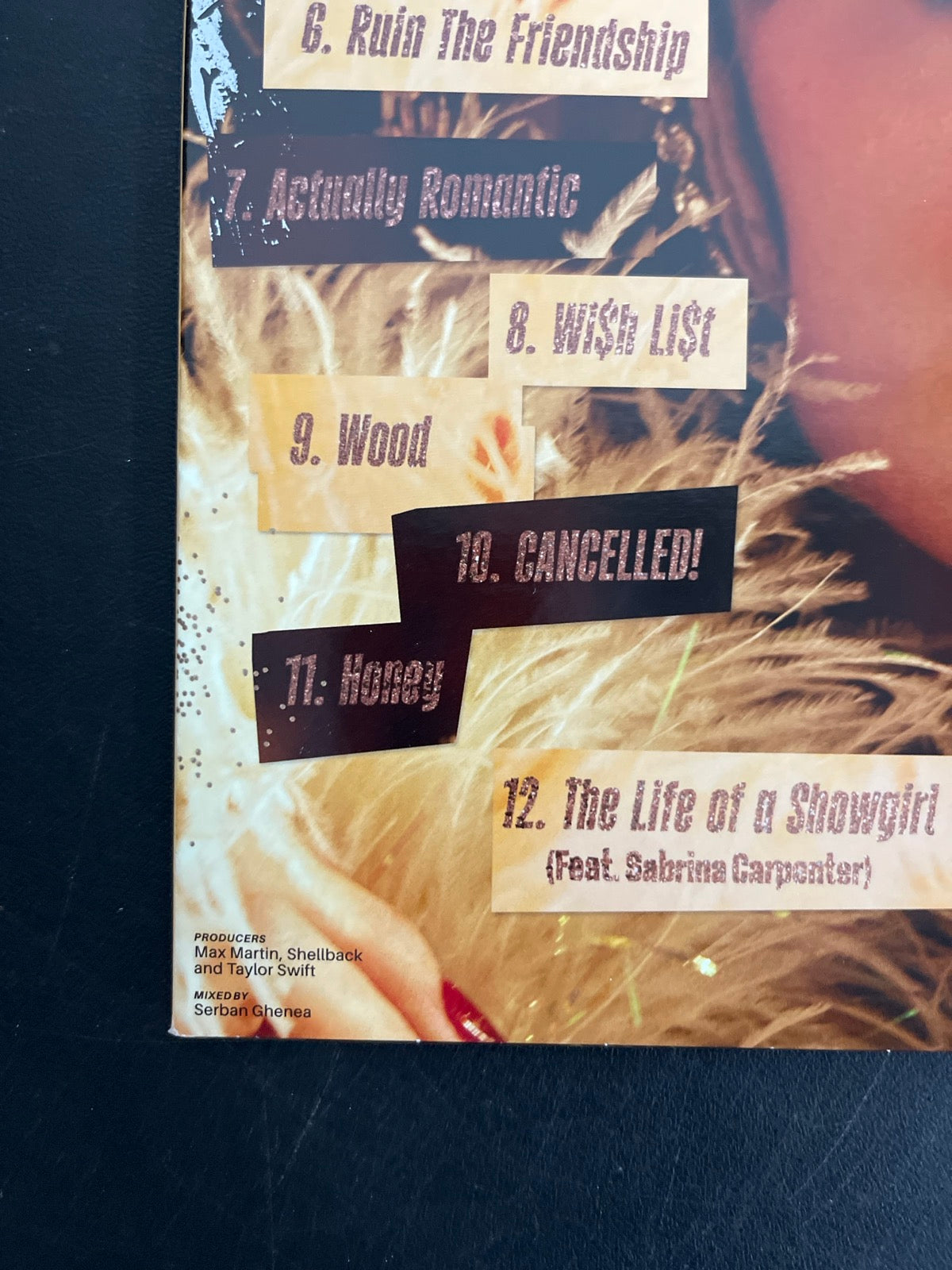 BACK_BL - Taylor Swift - The Life of a ... LE Pink Yellow Vinyl USED NOT TESTED