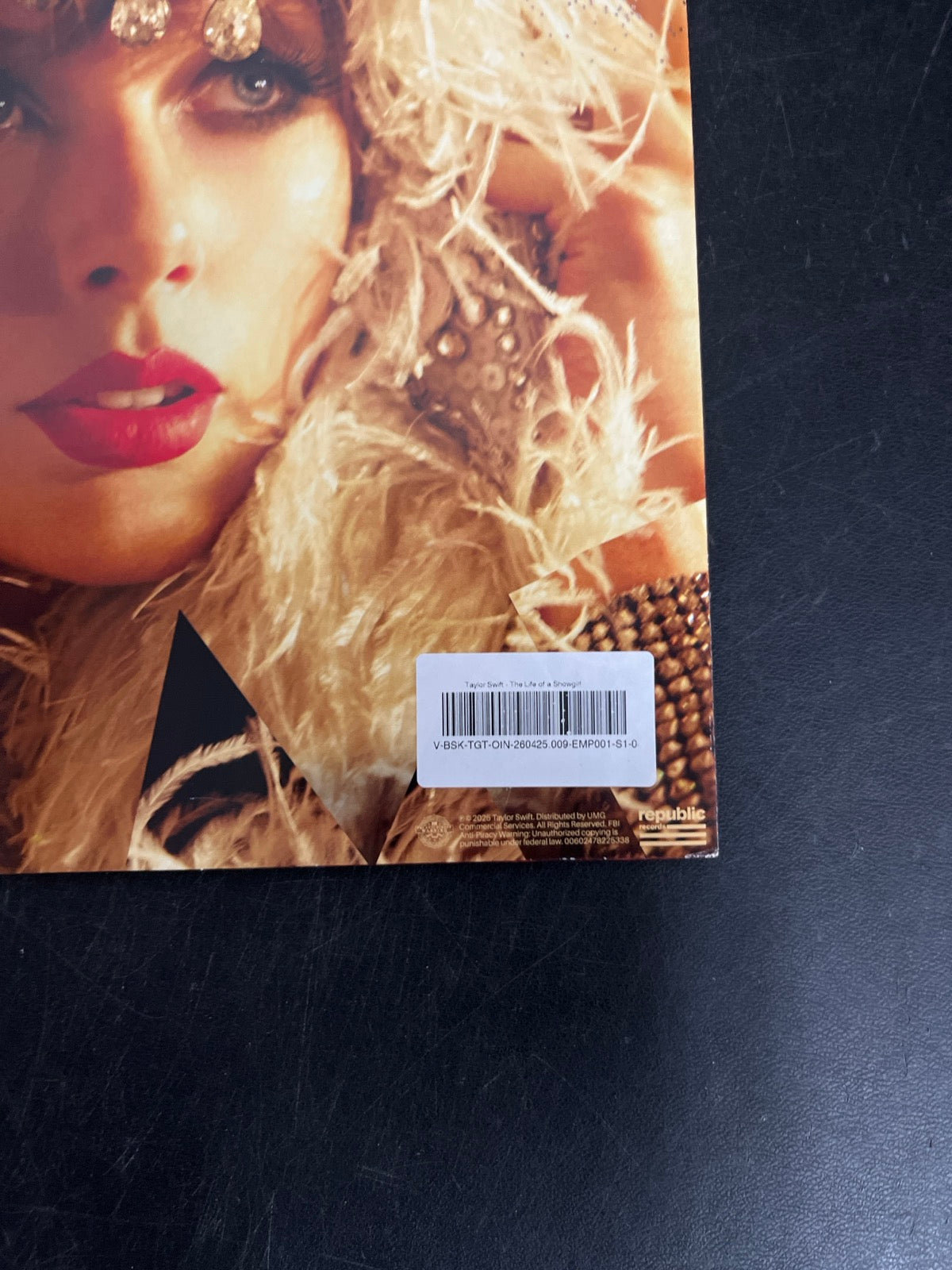 BACK_BR - Taylor Swift - The Life of a ... LE Pink Yellow Vinyl USED NOT TESTED