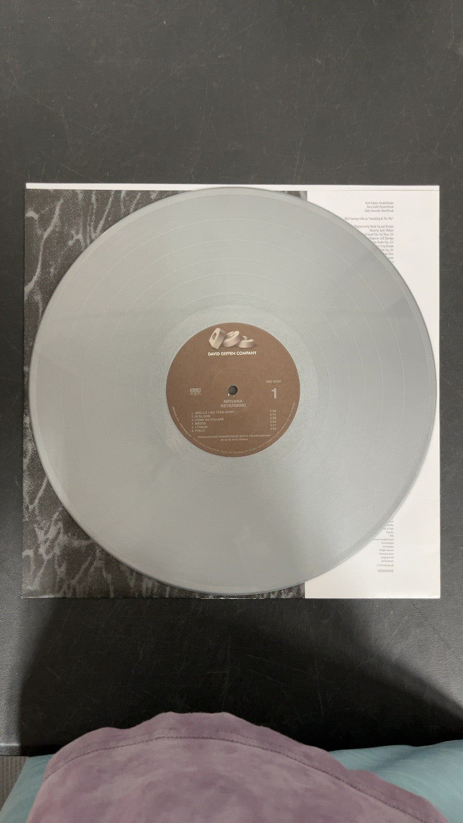 BACK_BR - Nirvana - Nevermind LE 180gm Metallic Silver Vinyl USED NOT TESTED