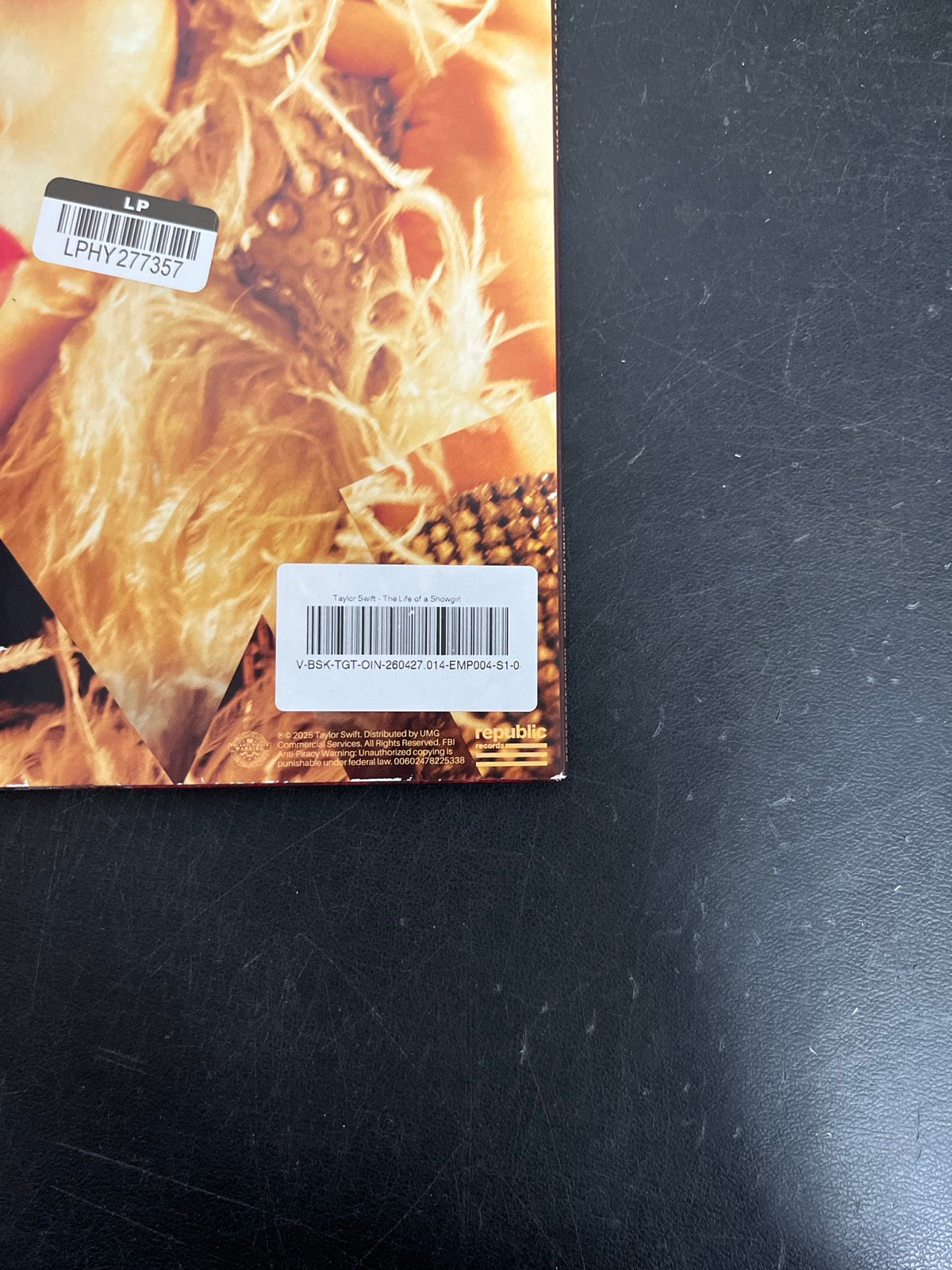 BACK_BR - Taylor Swift - The Life of a ... LE 180gm Pink Yellow Vinyl USED NOT TESTED