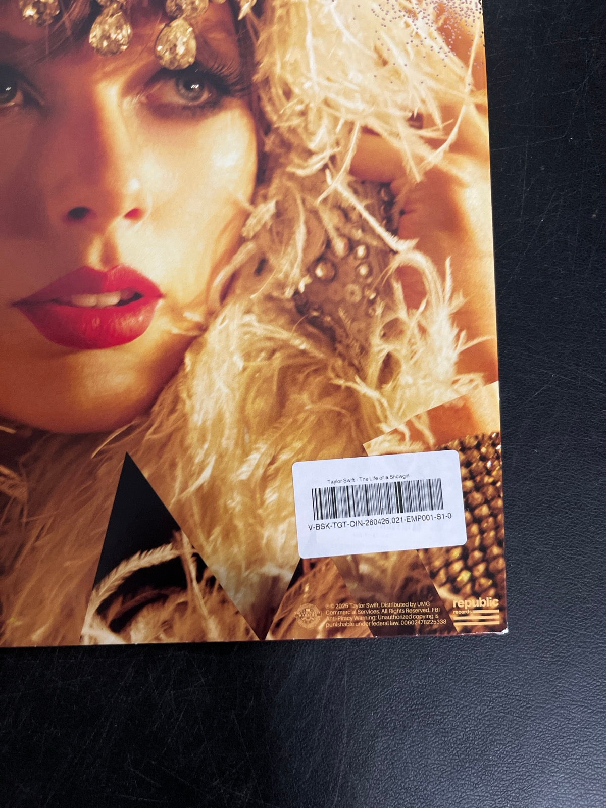 BACK_BR - Taylor Swift - The Life of a ... LE 180gm Pink Yellow Vinyl USED NOT TESTED