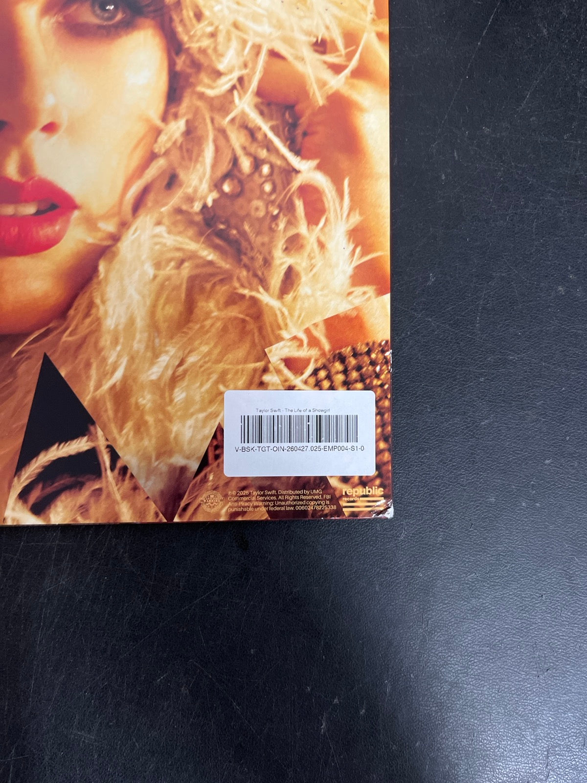 BACK_BR - Taylor Swift - The Life of a ... LE 180gm Pink Yellow Vinyl USED NOT TESTED