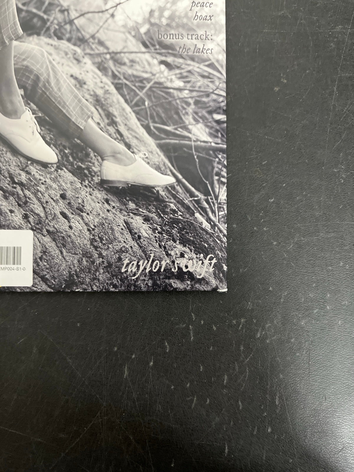 BACK_BR - Taylor Swift - Folklore LE Red Etched Vinyl USED NOT TESTED