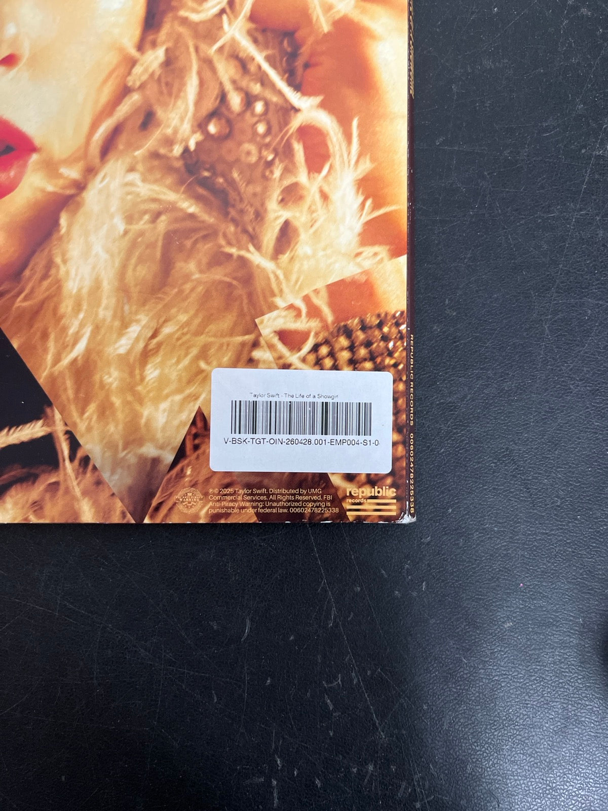 BACK_BR - Taylor Swift - The Life of a ... LE 180gm Pink Yellow Vinyl USED NOT TESTED