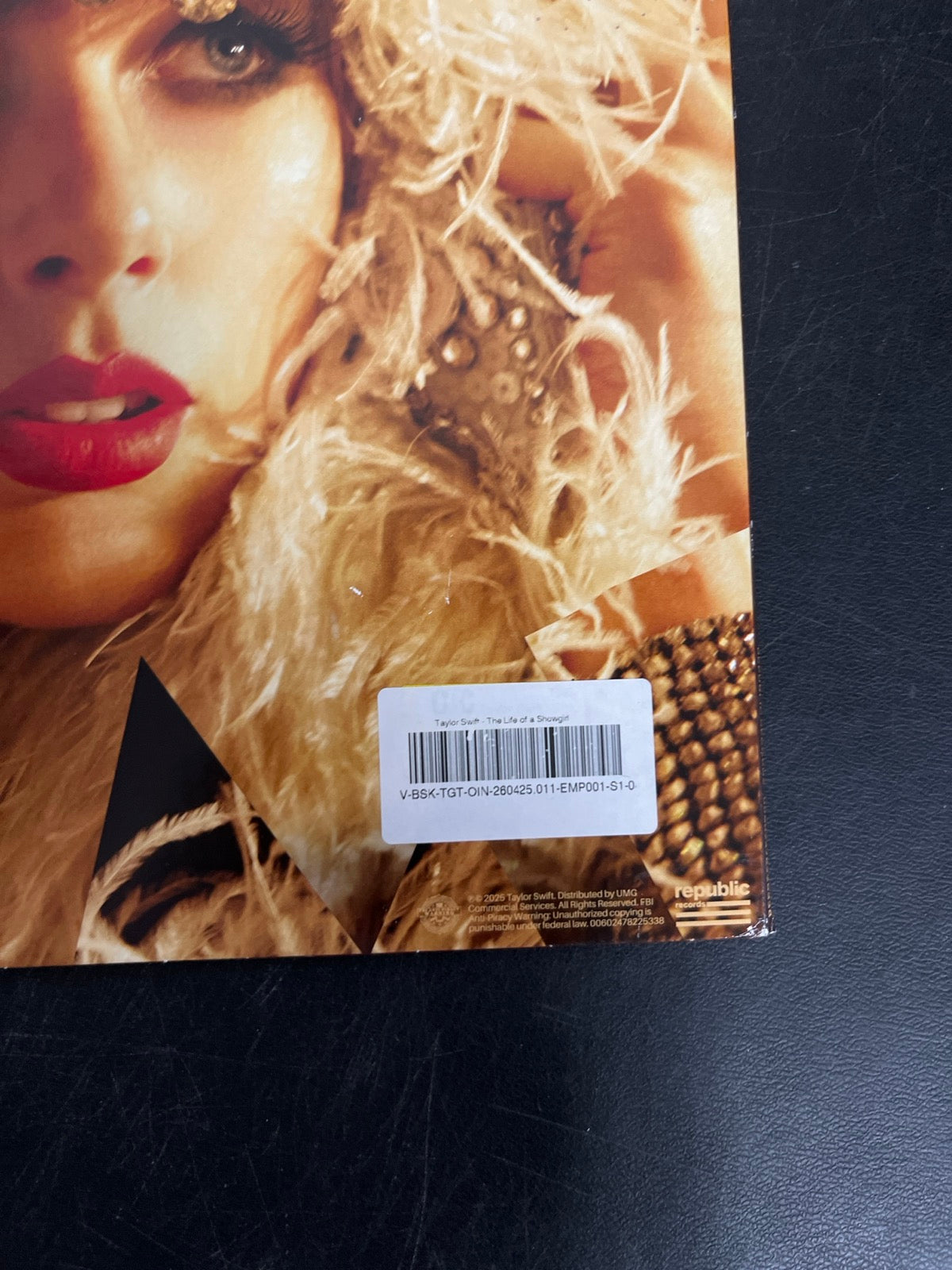 BACK_BR - Taylor Swift - The Life of a ... LE Pink Yellow Vinyl USED NOT TESTED