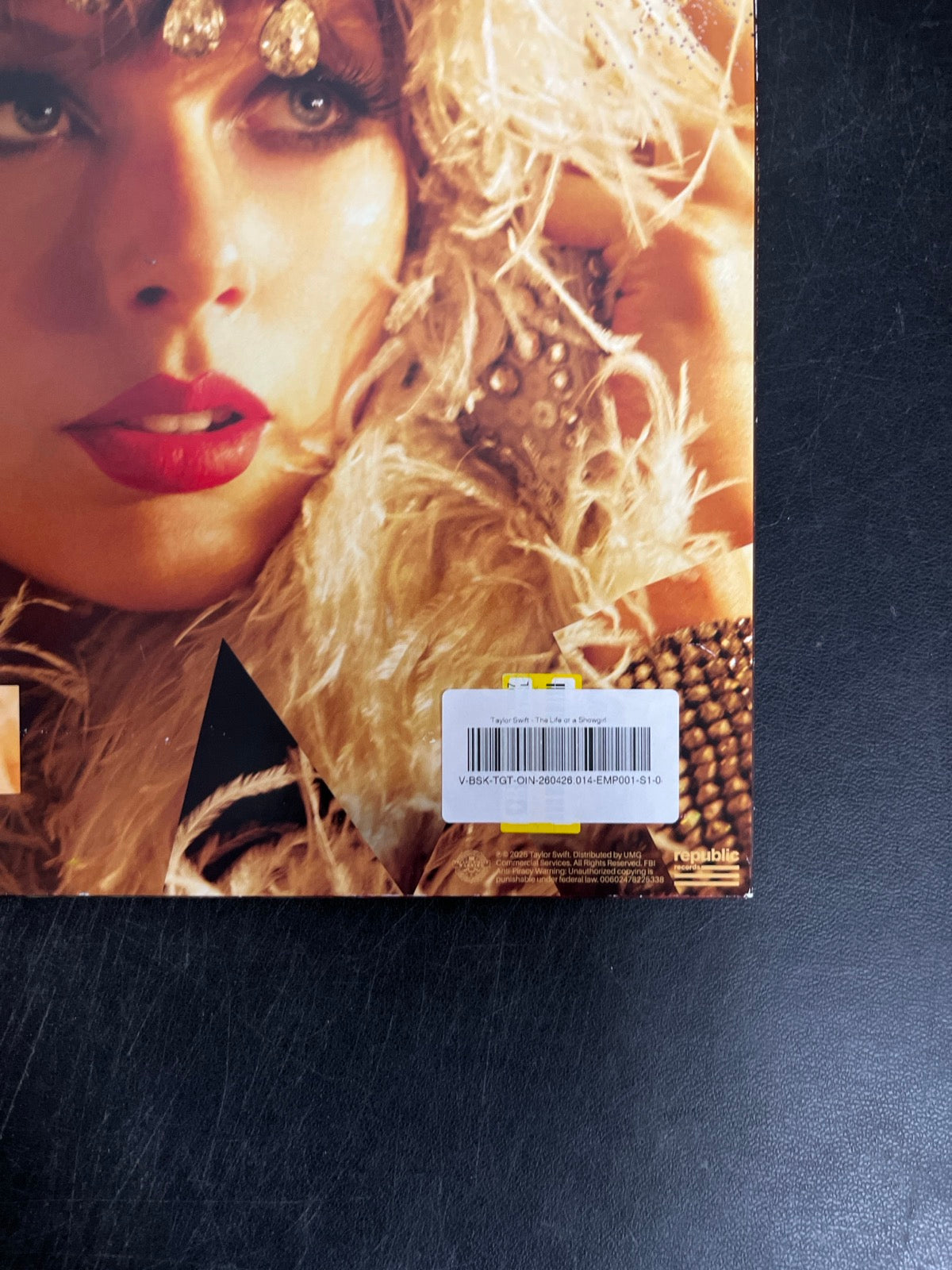 BACK_BR - Taylor Swift - The Life of a ... LE 180gm Pink Yellow Vinyl USED NOT TESTED