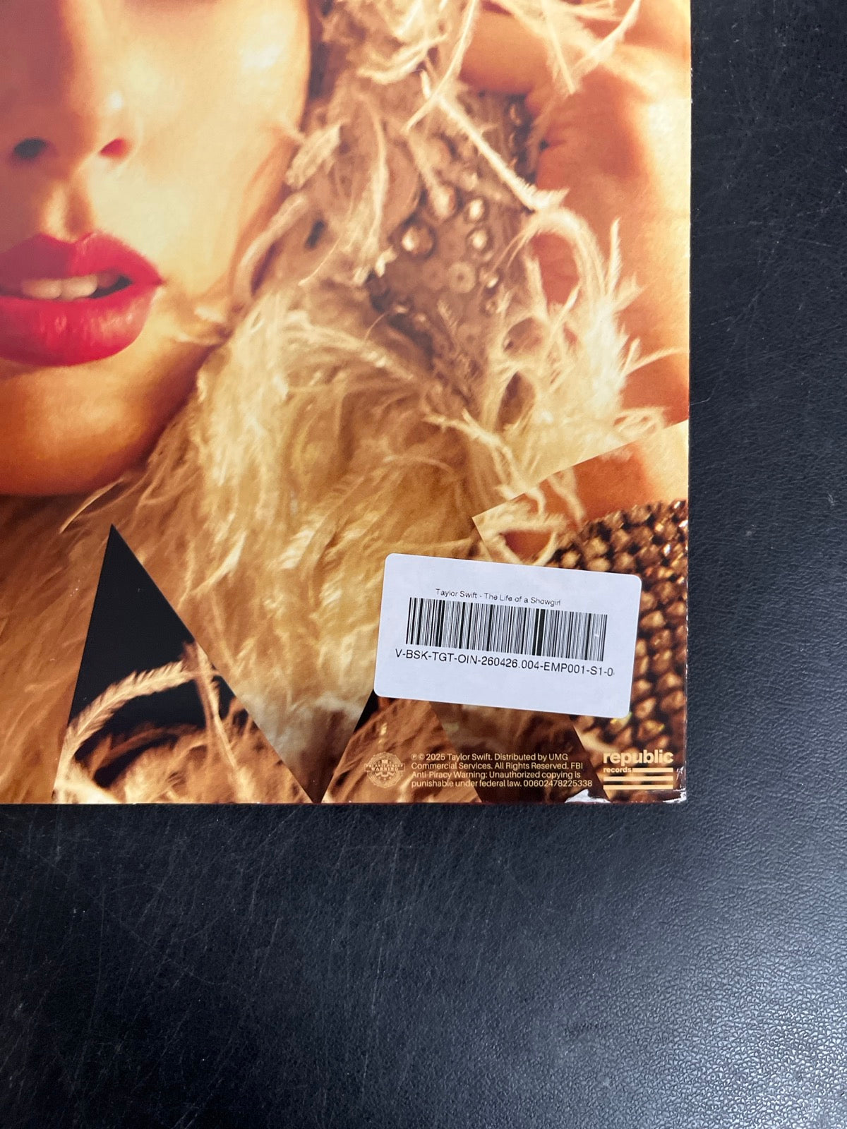 BACK_BR - Taylor Swift - The Life of a ... LE 180gm Pink Yellow Vinyl USED NOT TESTED