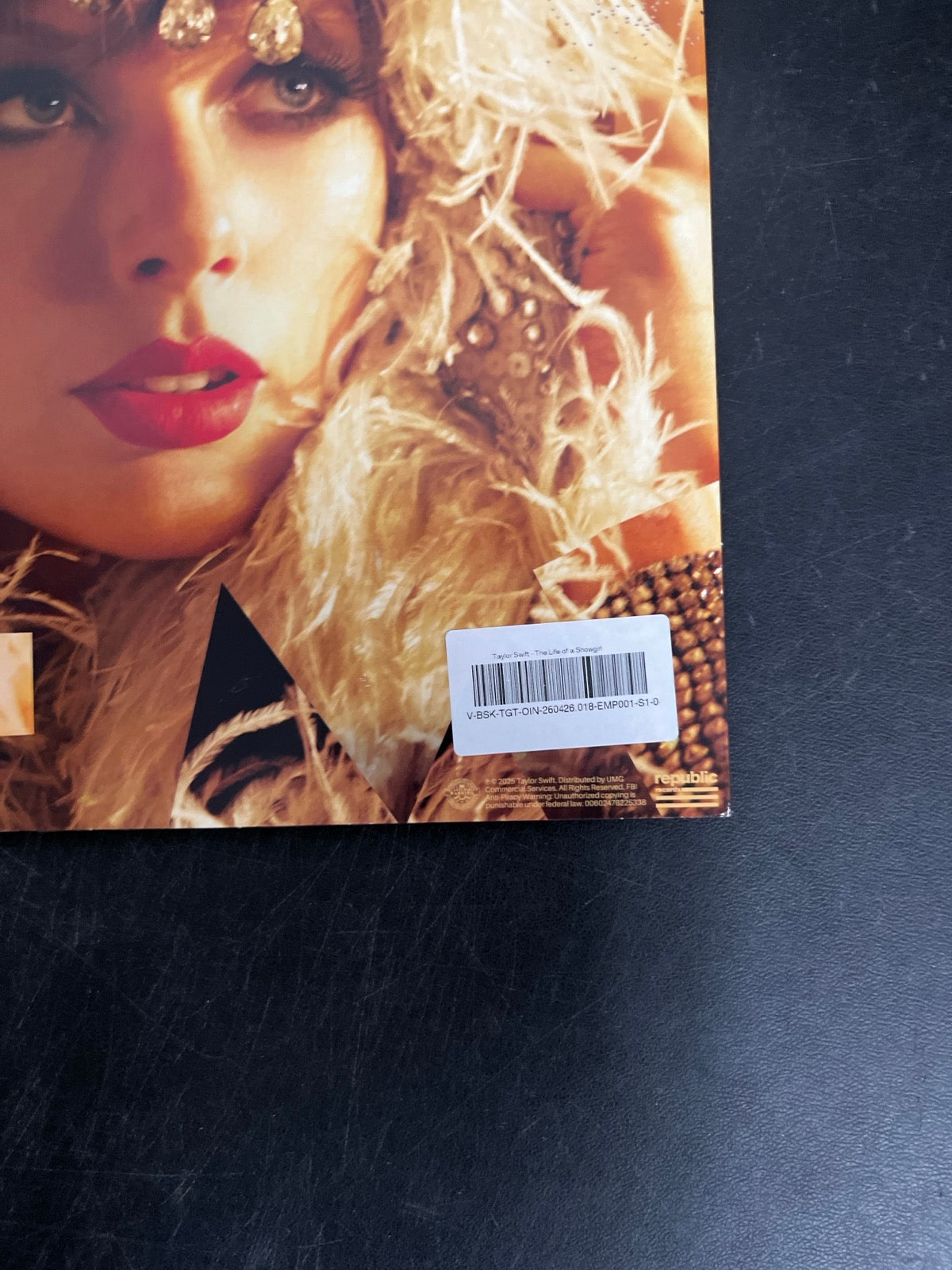 BACK_BR - Taylor Swift - The Life of a ... LE 180gm Pink Yellow Vinyl USED NOT TESTED