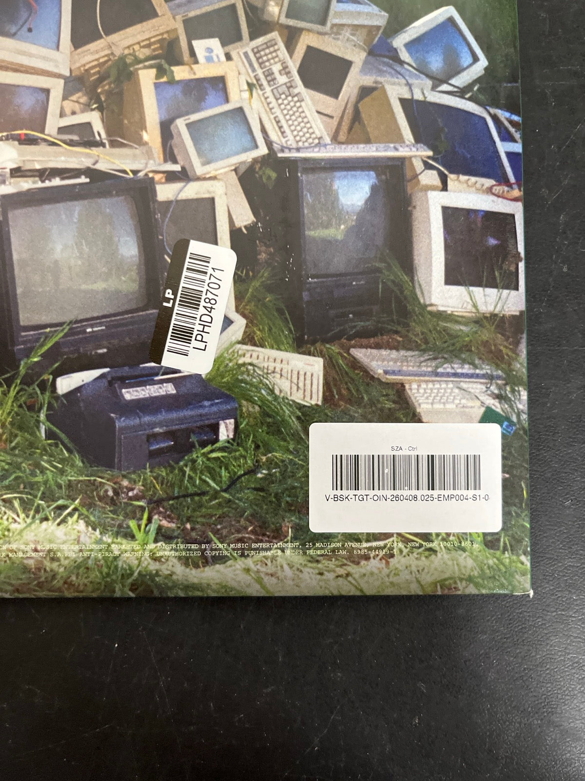 BACK_BR - SZA - Ctrl LE Translucent Green Vinyl USED NOT TESTED