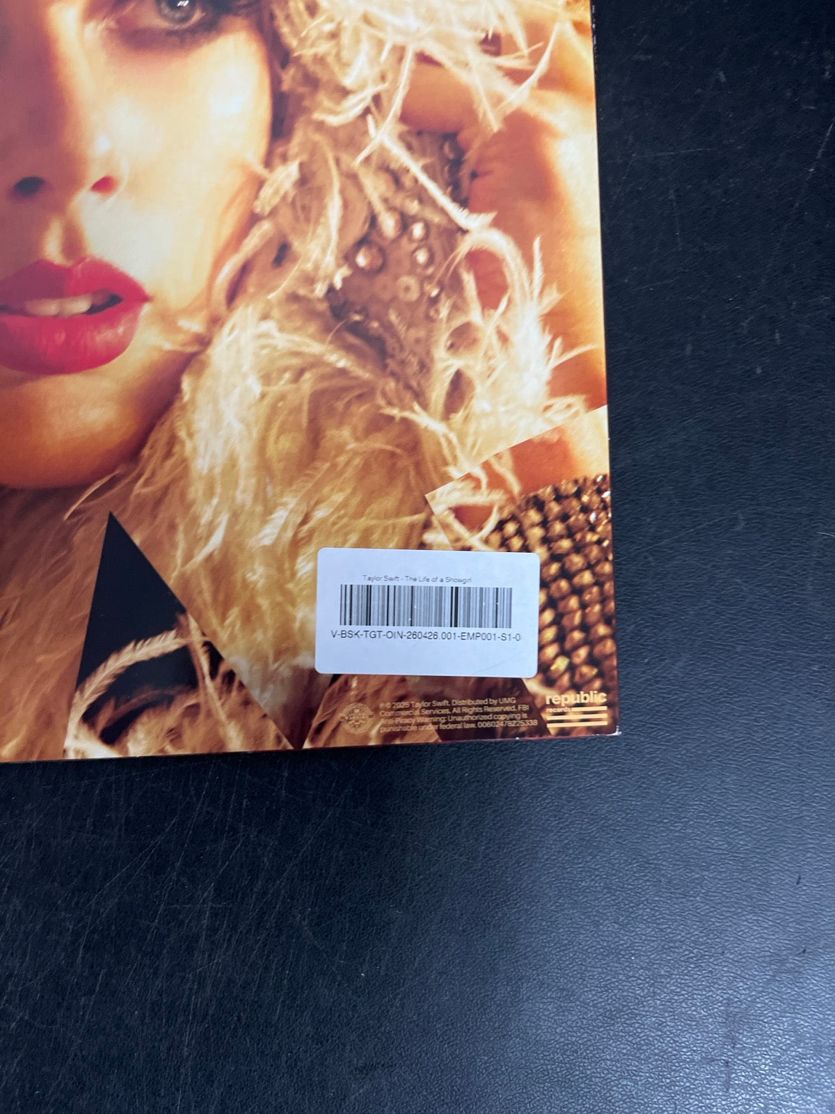 BACK_BR - Taylor Swift - The Life of a ... LE 180gm Pink Yellow Vinyl USED NOT TESTED
