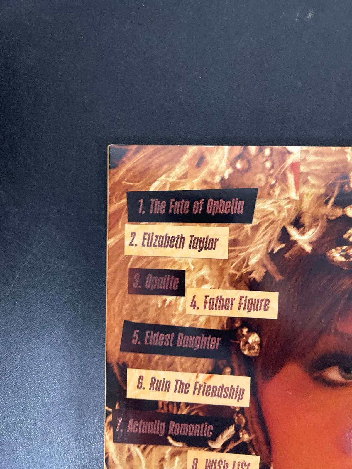 BACK_TL - Taylor Swift - The Life of a ... LE Pink Yellow Vinyl USED NOT TESTED