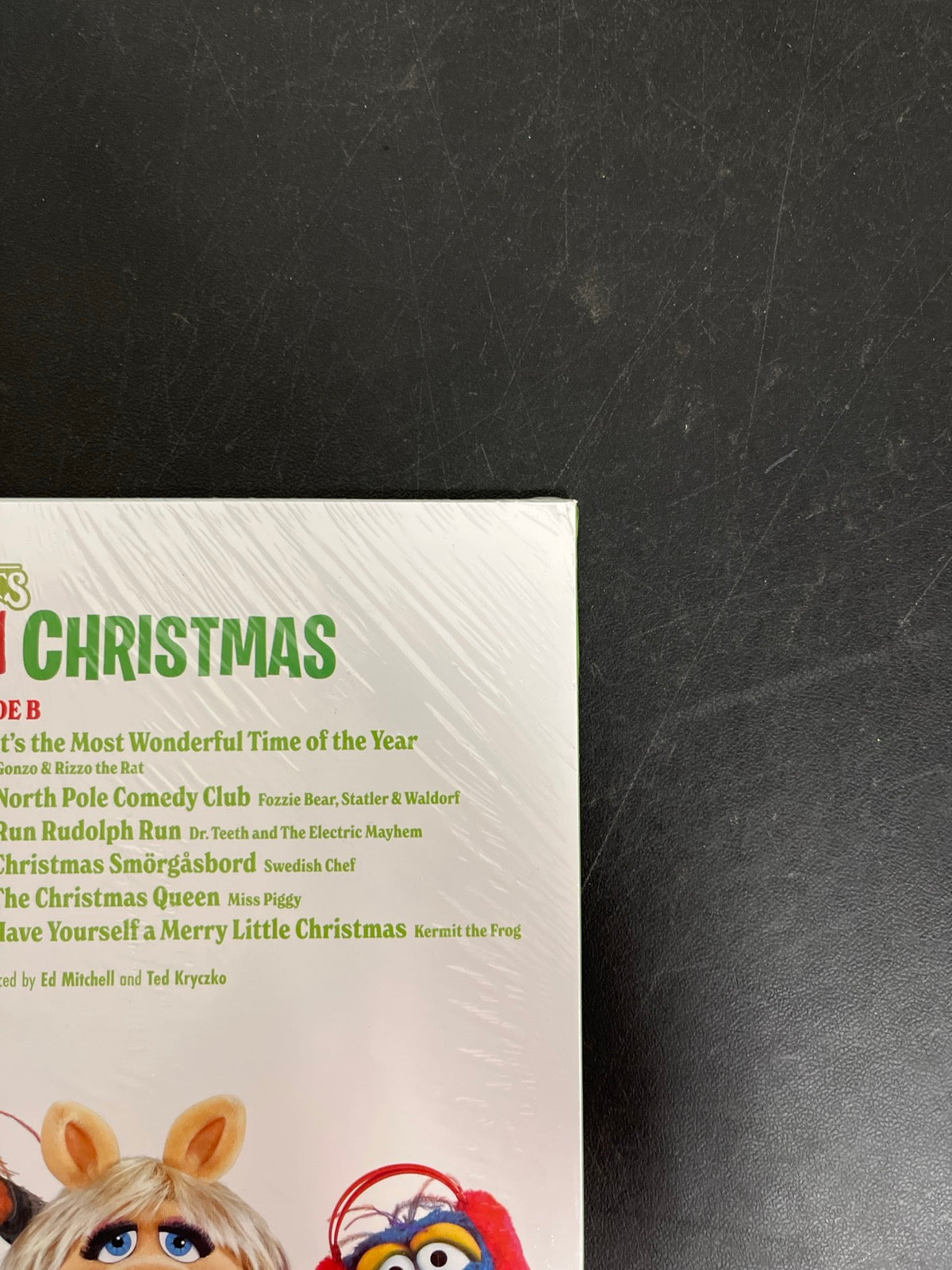 BACK_TR - The Muppets - A Green and Red Christmas LE Red Vinyl USED NOT TESTED