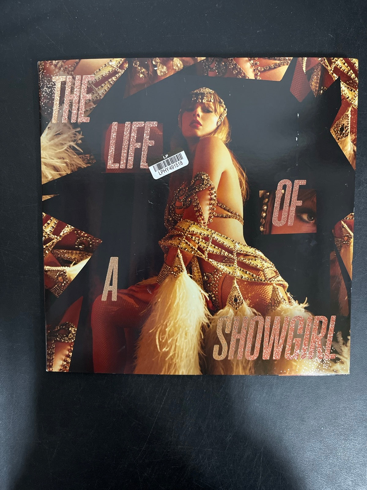 FRONT - Taylor Swift - The Life of a ... LE Pink Yellow Vinyl USED NOT TESTED