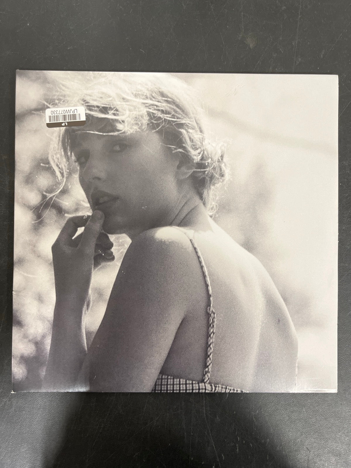 FRONT - Taylor Swift - Folklore LE Red Etched Vinyl USED NOT TESTED