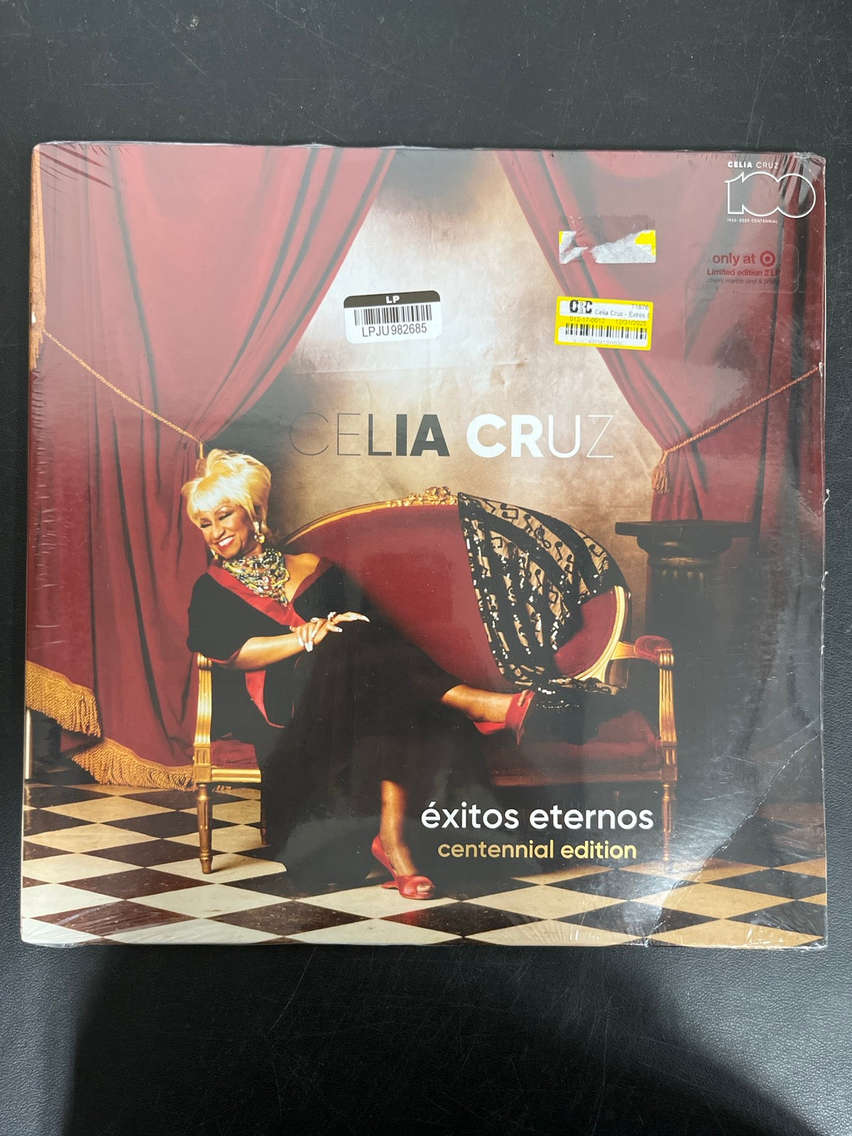 FRONT - Celia Cruz - Éxitos Eternos: Centenn ... LE Cherry Marble Vinyl USED NOT TESTED