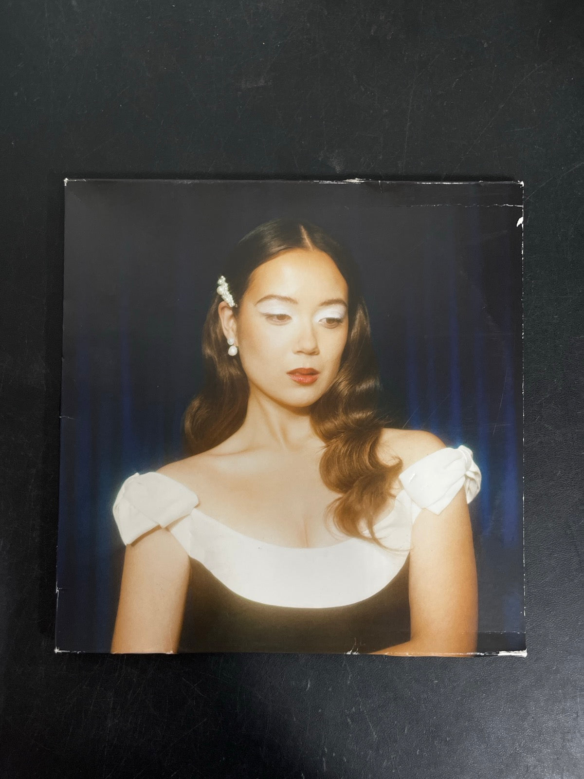 FRONT - Laufey - Bewitched: The Goddess Edition LE Blue Vinyl USED NOT TESTED