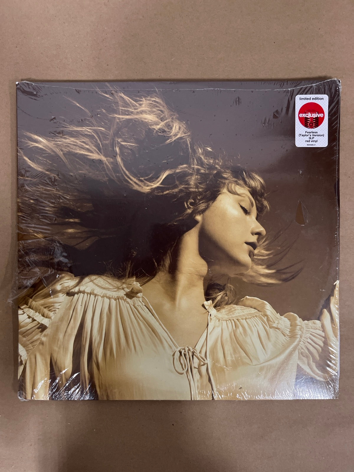 FRONT - Taylor Swift - Fearless (Taylor's Version) Red Numbered Vinyl USED NOT TESTED