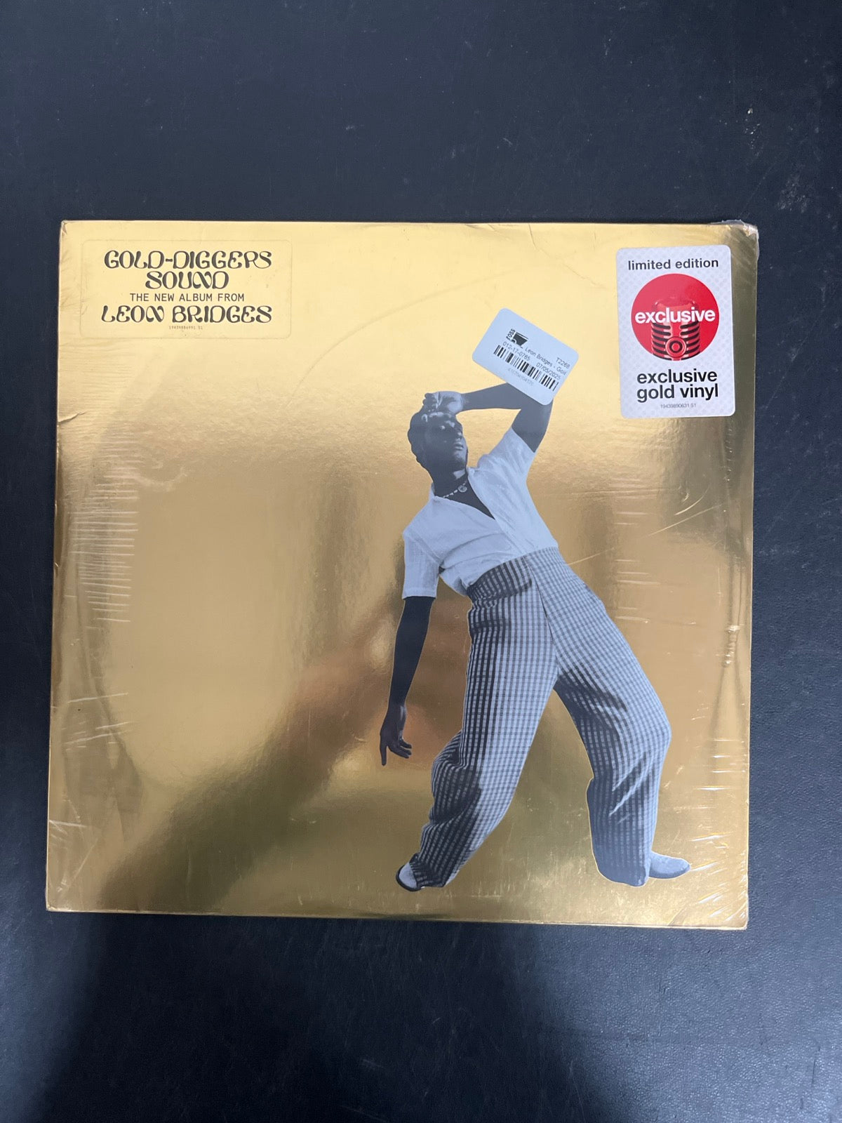 FRONT - Leon Bridges - Gold-Diggers Sound LE Gold Vinyl USED NOT TESTED