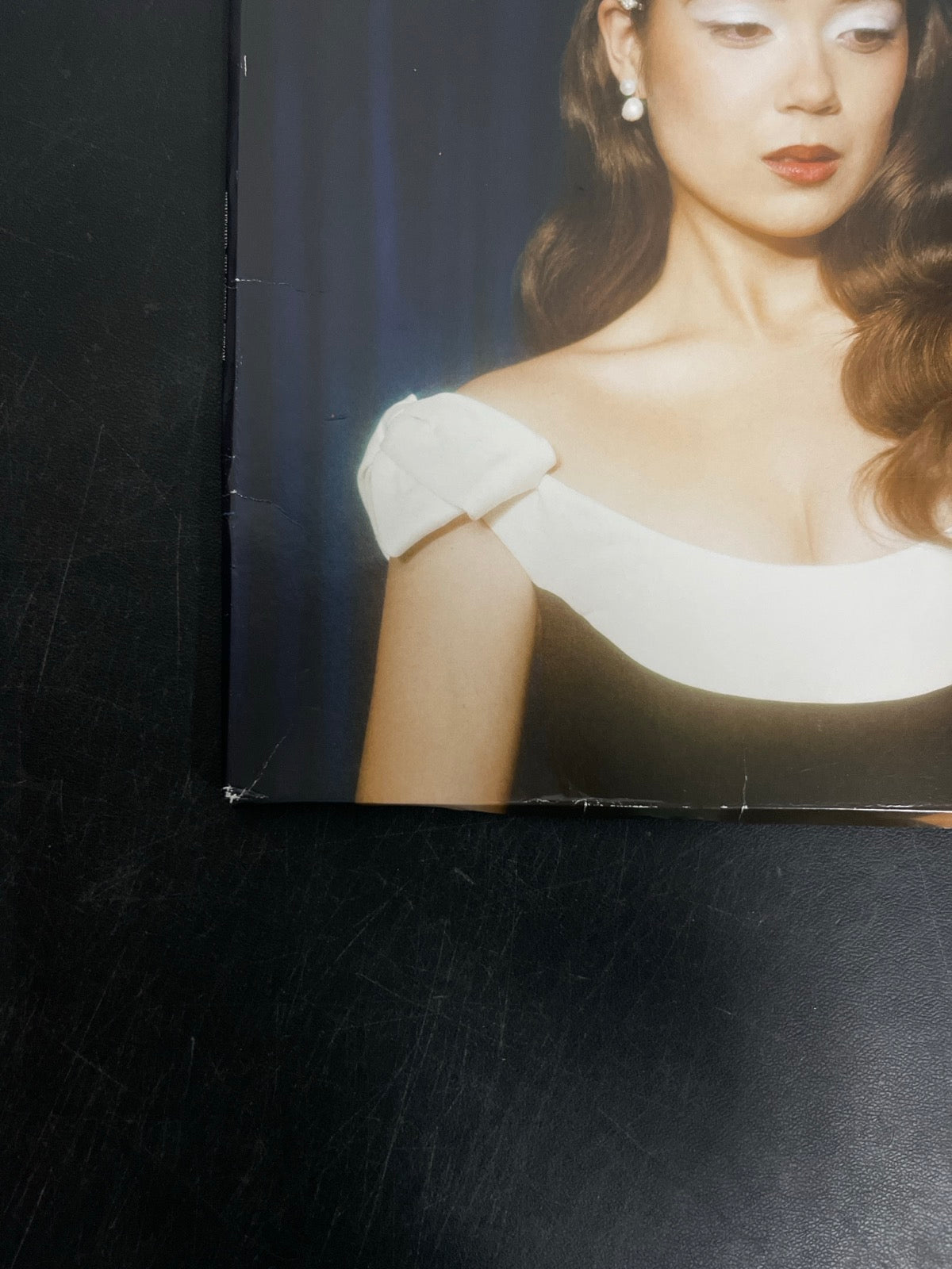 FRONT_BL - Laufey - Bewitched: The Goddess Edition LE Blue Vinyl USED NOT TESTED