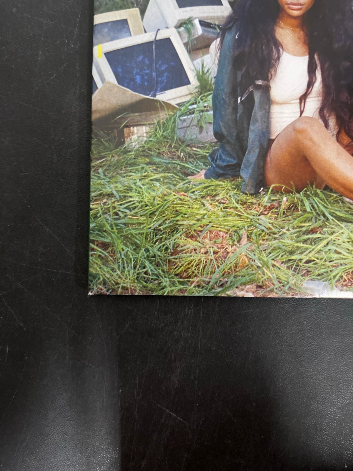 FRONT_BL - SZA - Ctrl LE Translucent Green Vinyl USED NOT TESTED