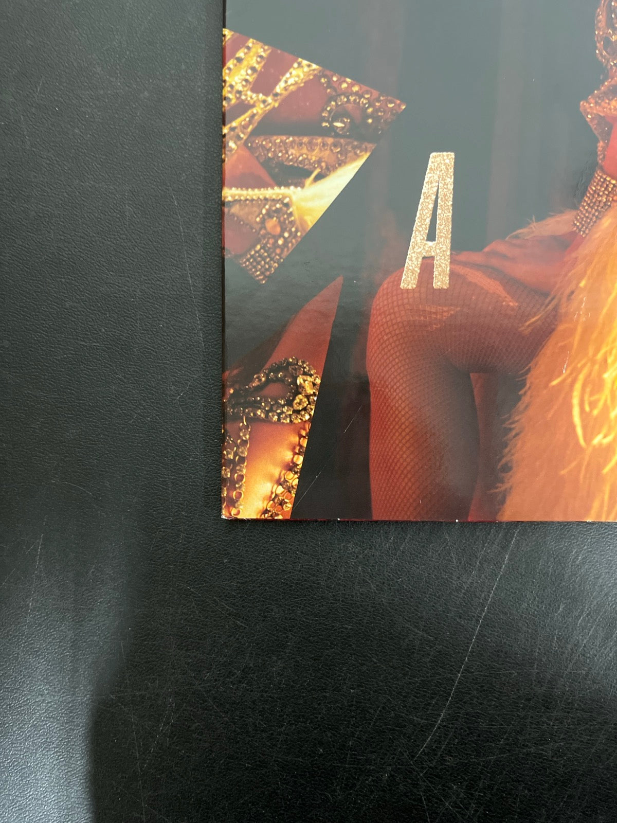 FRONT_BL - Taylor Swift - The Life of a ... LE 180gm Pink Yellow Vinyl USED NOT TESTED