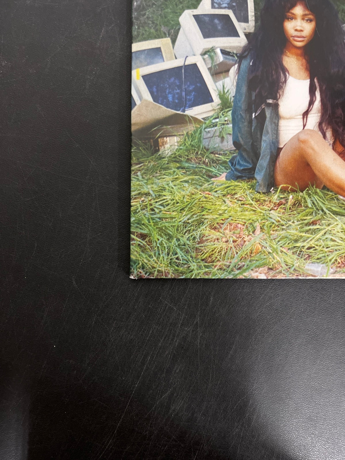 FRONT_BL - SZA - Ctrl LE Translucent Green Vinyl USED NOT TESTED
