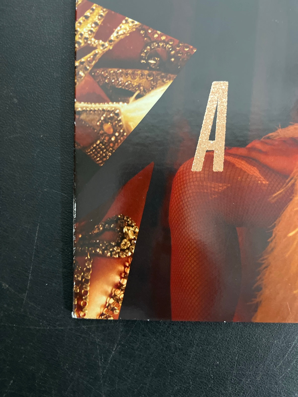 FRONT_BL - Taylor Swift - The Life of a ... LE Pink Yellow Vinyl USED NOT TESTED