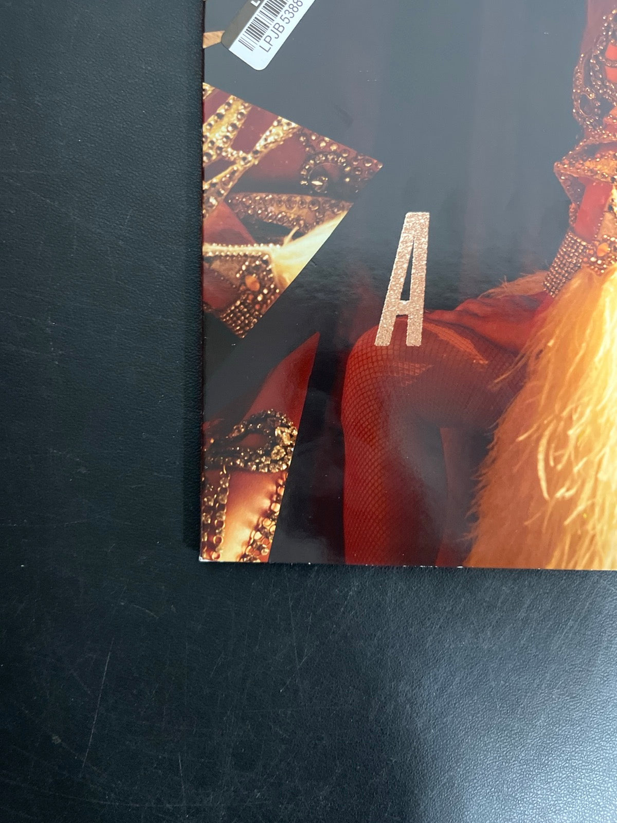 FRONT_BL - Taylor Swift - The Life of a ... LE Pink Yellow Vinyl USED NOT TESTED