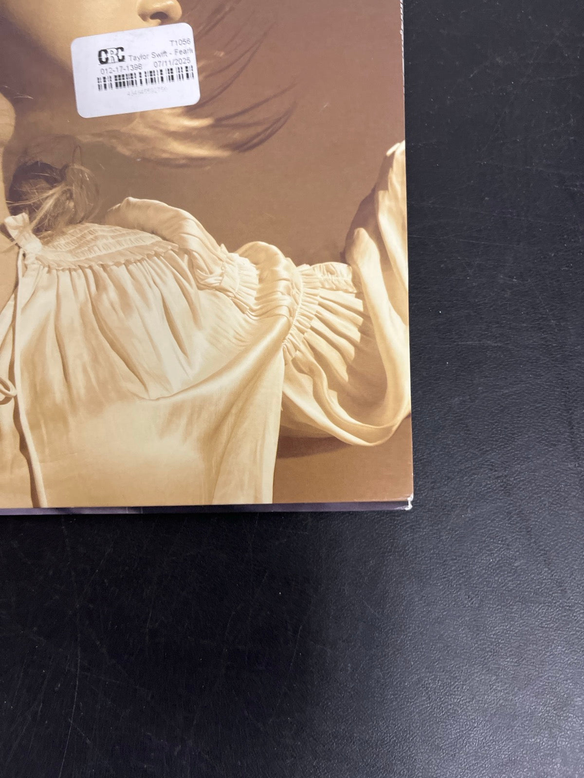 FRONT_BR - Taylor Swift - Fearless (Taylor's Version) Red Numbered Vinyl USED NOT TESTED