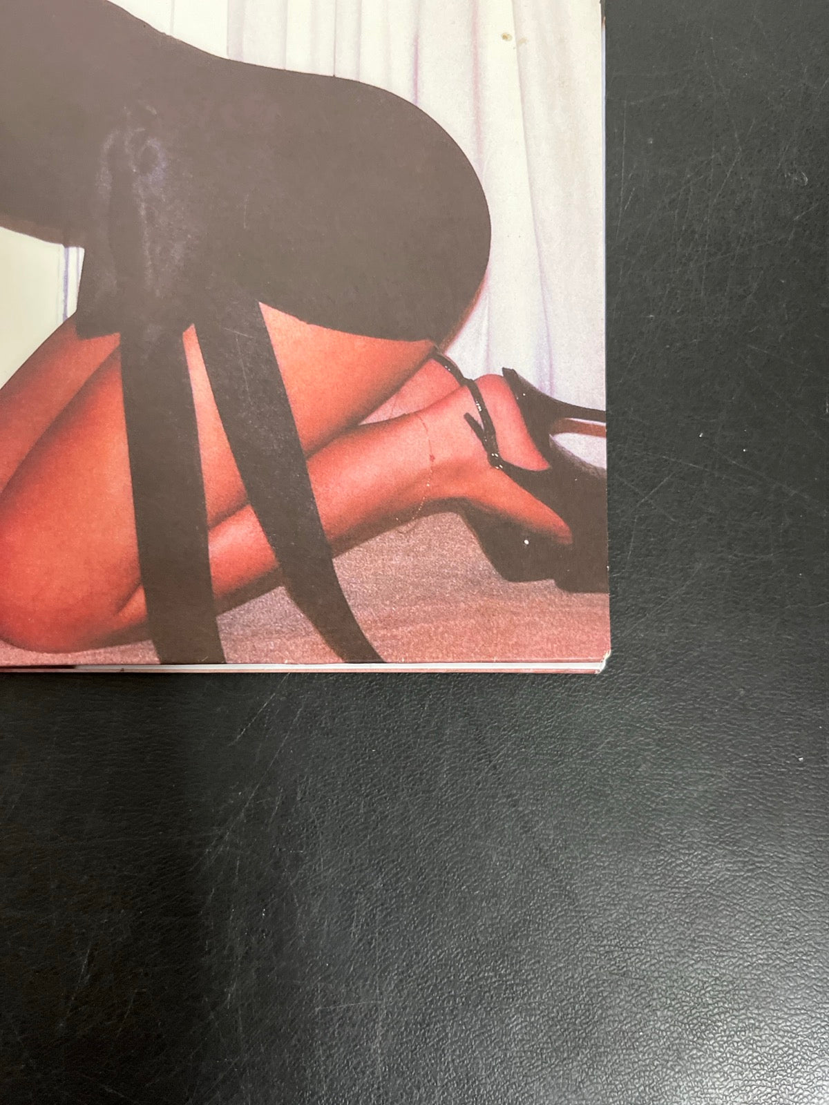 FRONT_BR - Sabrina Carpenter - Man's Best Friend LE White Vinyl USED NOT TESTED