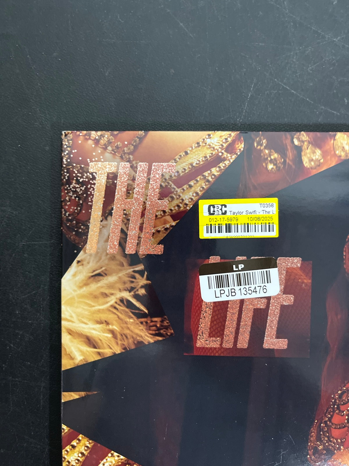 FRONT_TL - Taylor Swift - The Life of a ... LE 180gm Pink Yellow Vinyl USED NOT TESTED