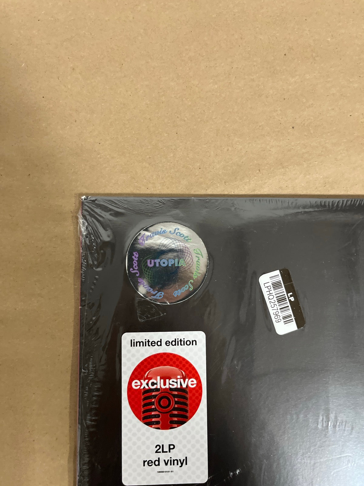 FRONT_TL - Travis Scott - Utopia LE Red Vinyl USED NOT TESTED