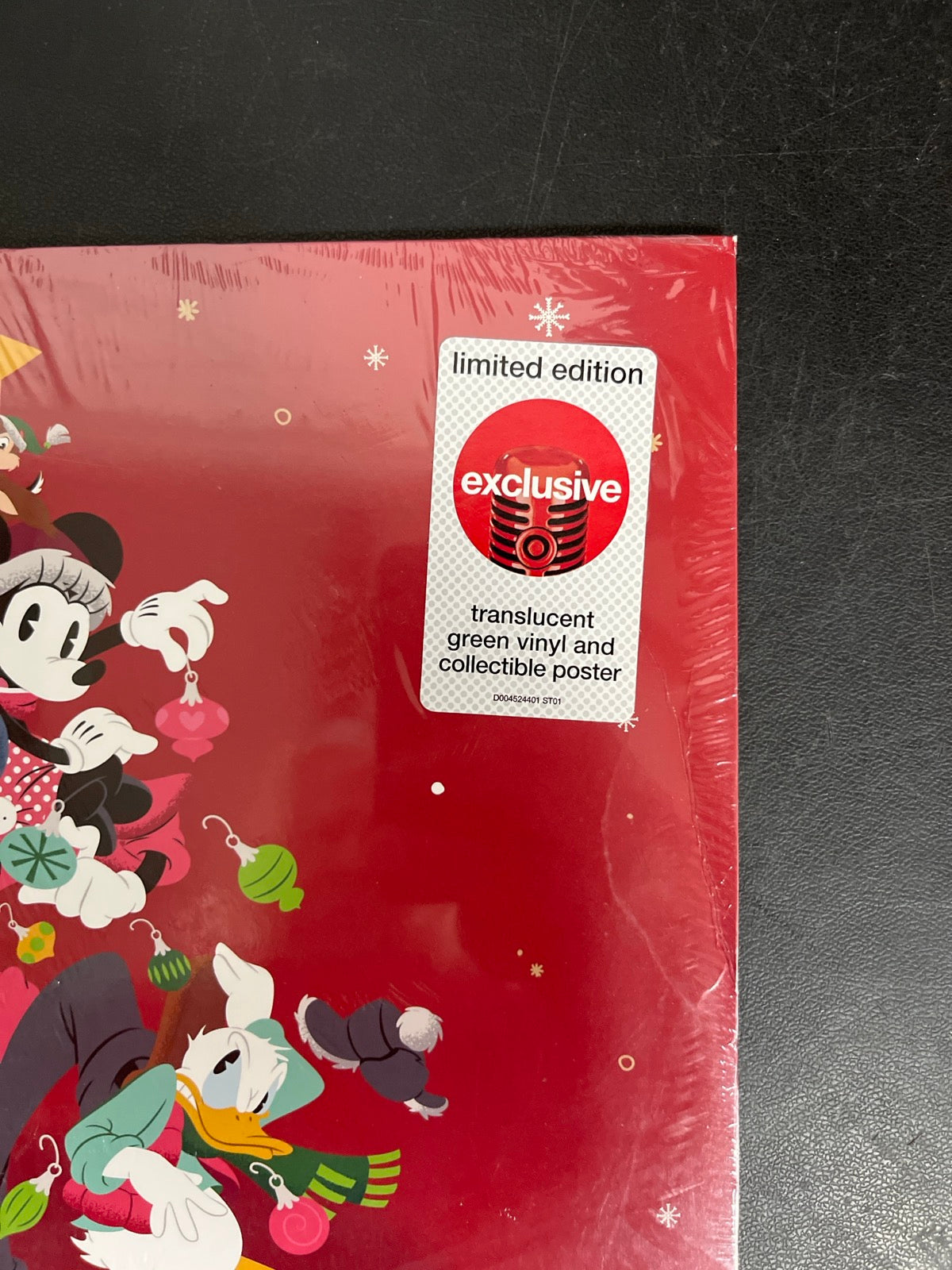 FRONT_TR - Disney Holiday Celebration Green Vinyl USED NOT TESTED