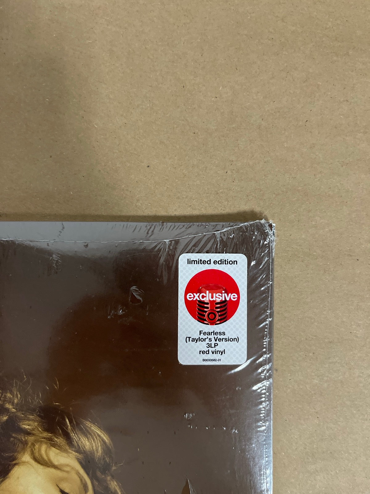 FRONT_TR - Taylor Swift - Fearless (Taylor's Version) Red Numbered Vinyl USED NOT TESTED