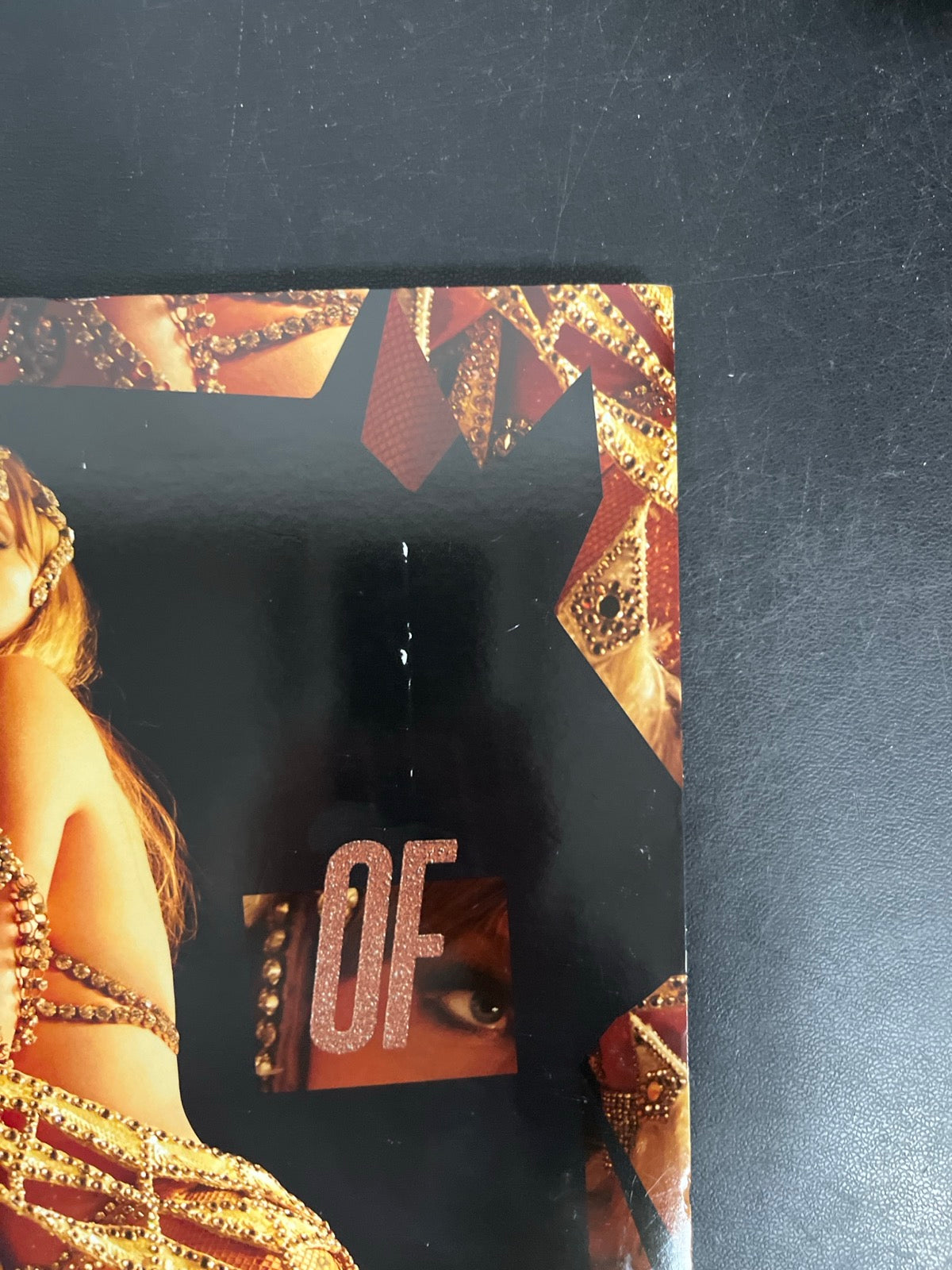 FRONT_TR - Taylor Swift - The Life of a ... LE Pink Yellow Vinyl USED NOT TESTED