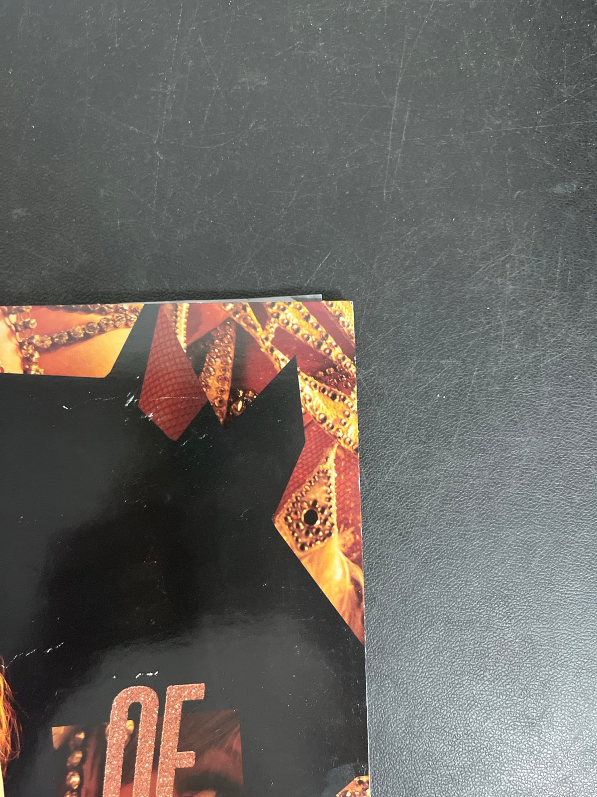 FRONT_TR - Taylor Swift - The Life of a ... LE 180gm Pink Yellow Vinyl USED NOT TESTED