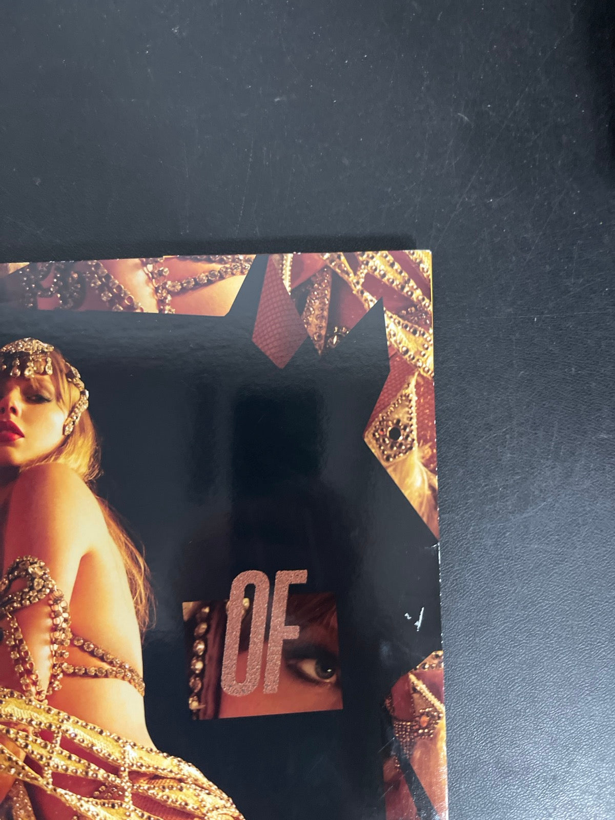 FRONT_TR - Taylor Swift - The Life of a ... LE 180gm Pink Yellow Vinyl USED NOT TESTED