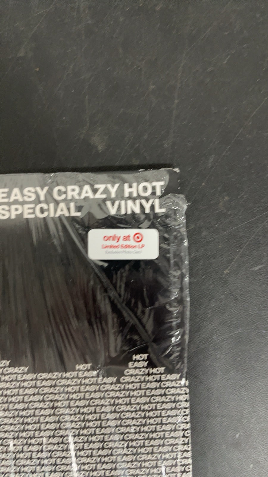 FRONT_TR - Le Sserafim - Easy-Crazy-Hot LE Translucent Vinyl USED NOT TESTED