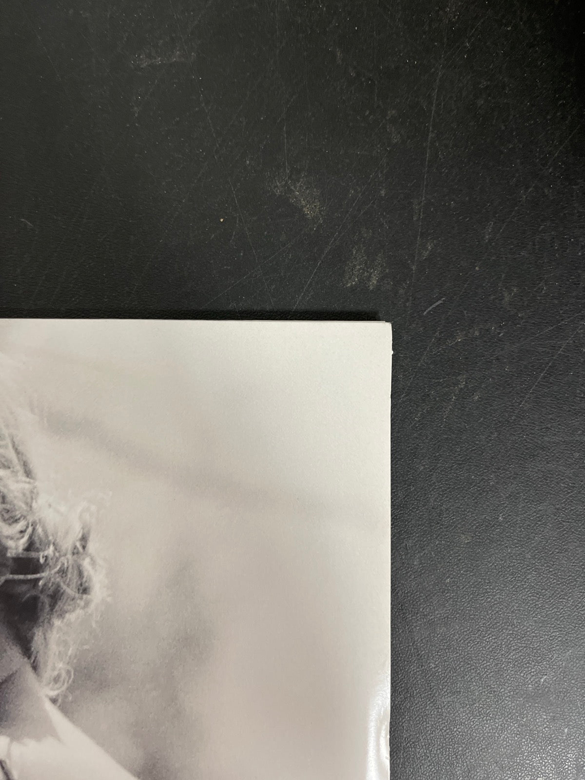 FRONT_TR - Taylor Swift - Folklore LE Red Etched Vinyl USED NOT TESTED