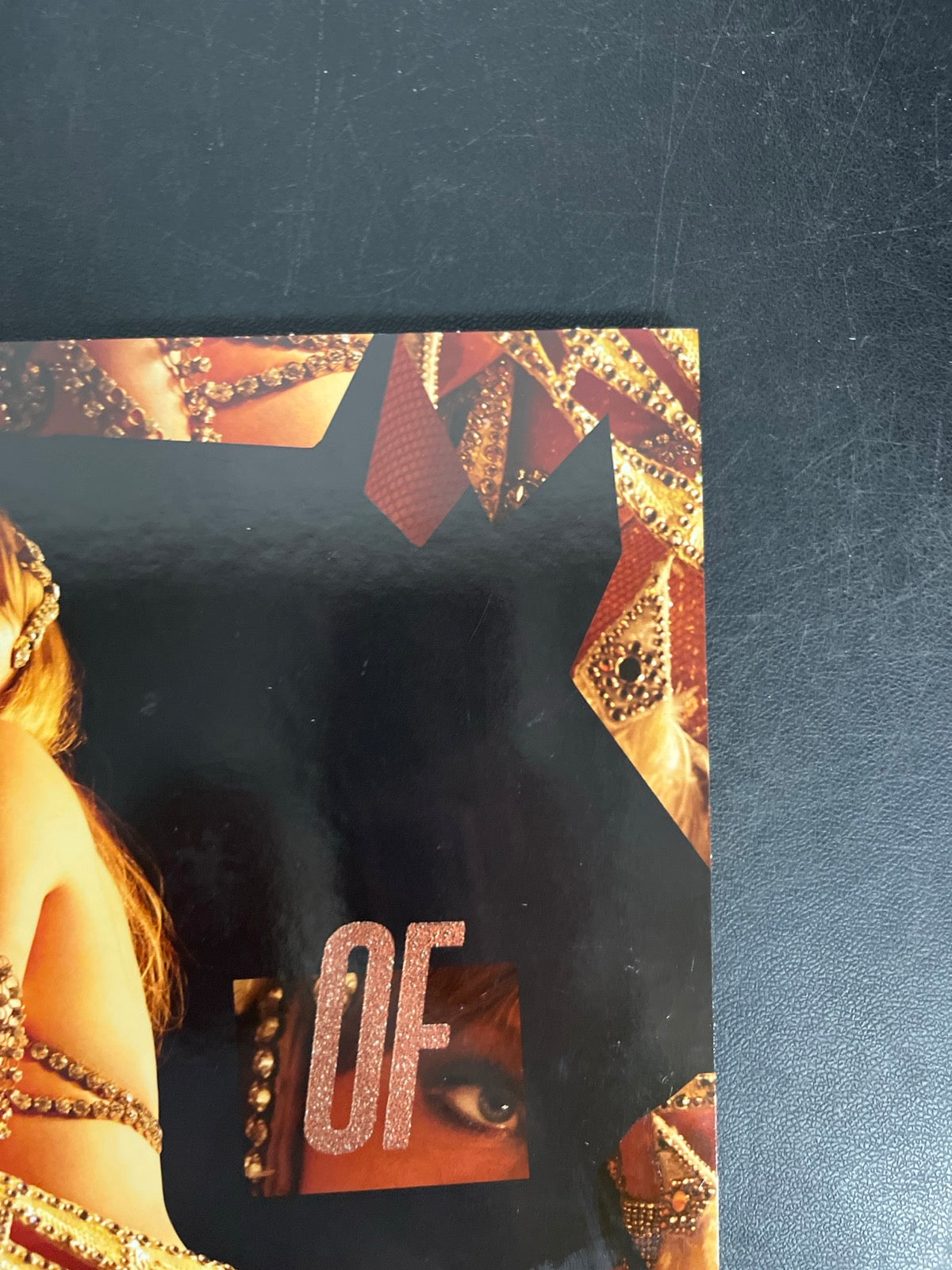 FRONT_TR - Taylor Swift - The Life of a ... LE Pink Yellow Vinyl USED NOT TESTED