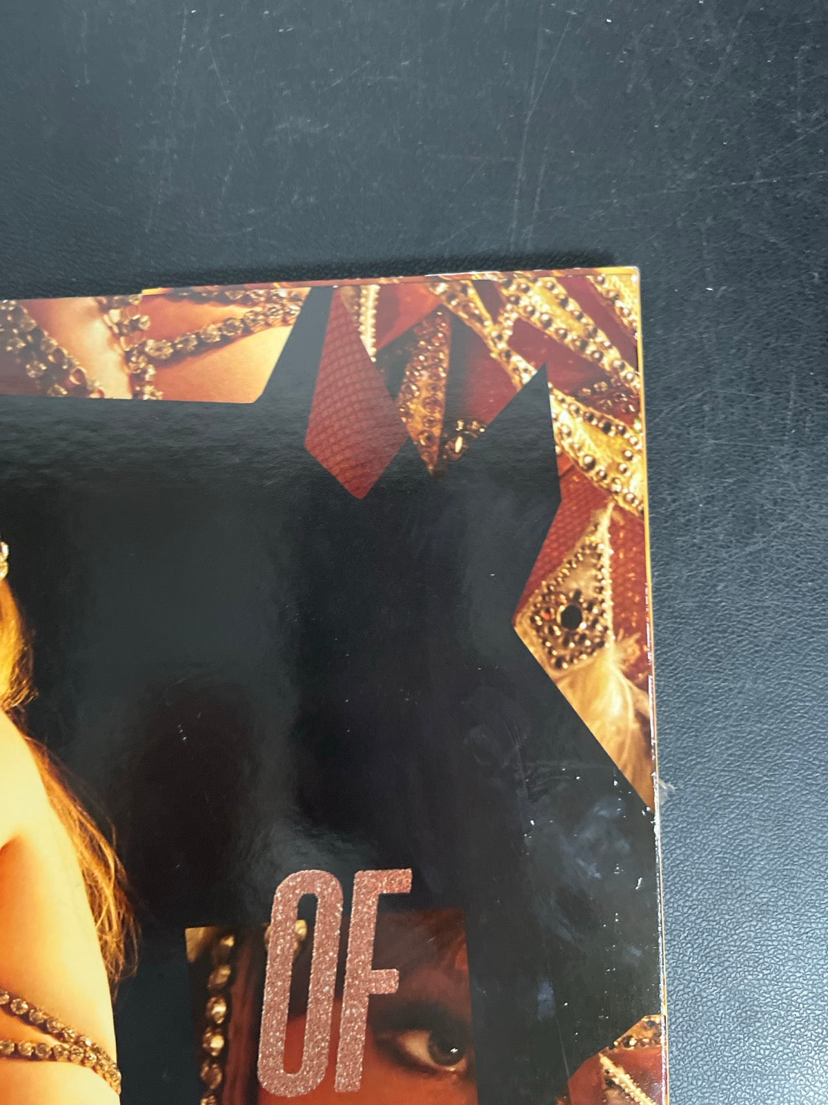 FRONT_TR - Taylor Swift - The Life of a ... LE Pink Yellow Vinyl USED NOT TESTED