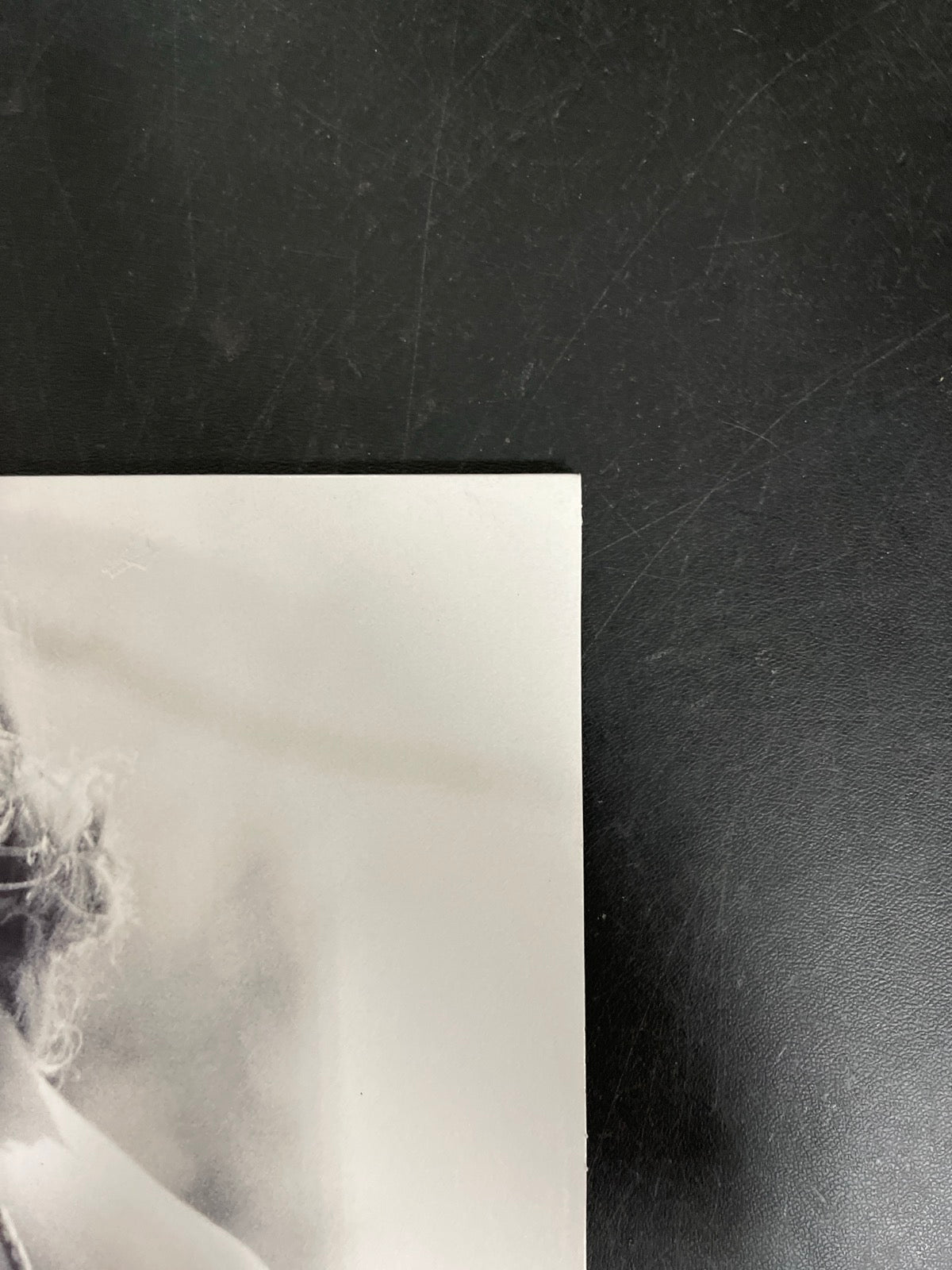 FRONT_TR - Taylor Swift - Folklore LE Red Etched Vinyl USED NOT TESTED