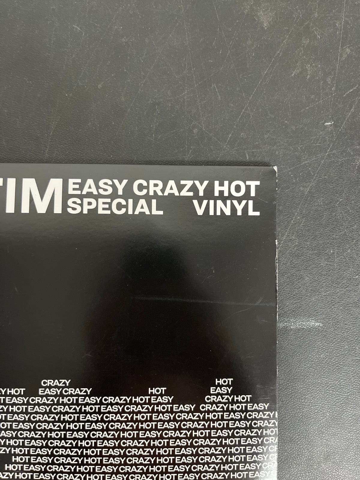 FRONT_TR - Le Sserafim - Easy-Crazy-Hot LE Translucent Vinyl WARPED NOT TESTED