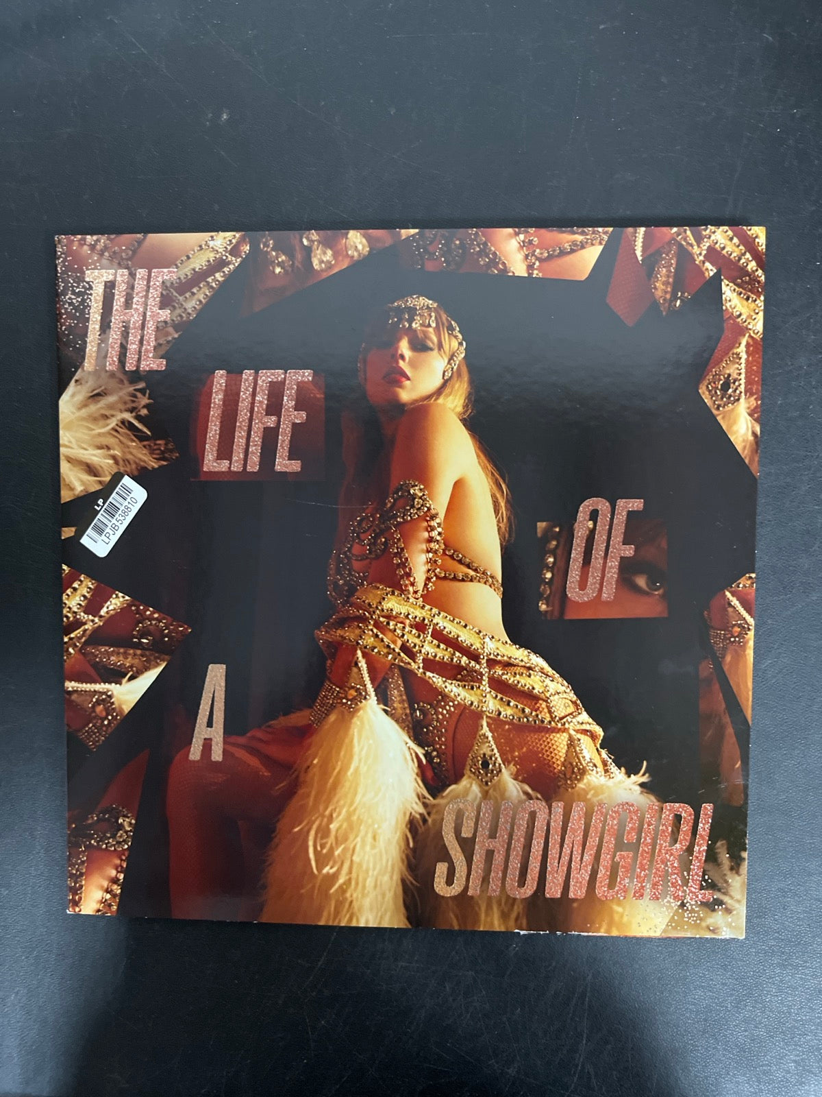 FRONT - Taylor Swift - The Life of a ... LE Pink Yellow Vinyl USED NOT TESTED